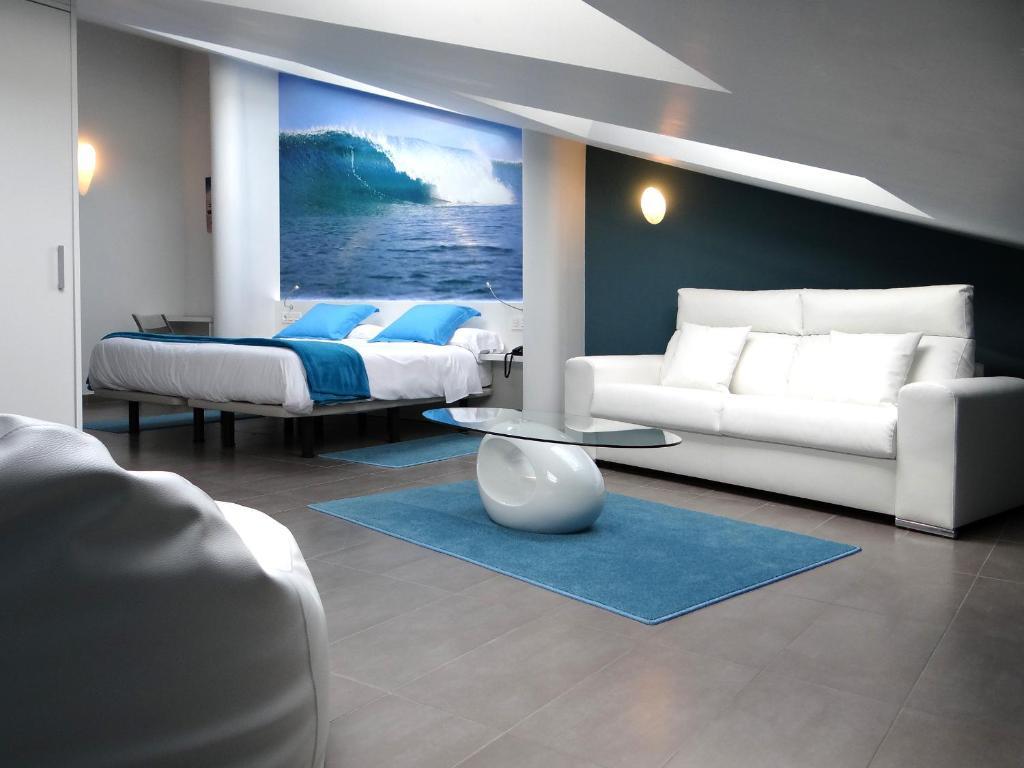 Hotel Bekale à Ea Chambre photo